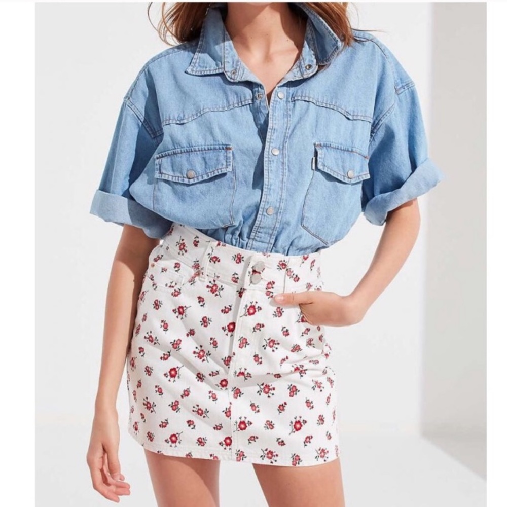 Urban Outfitters White and red floral mini skirt